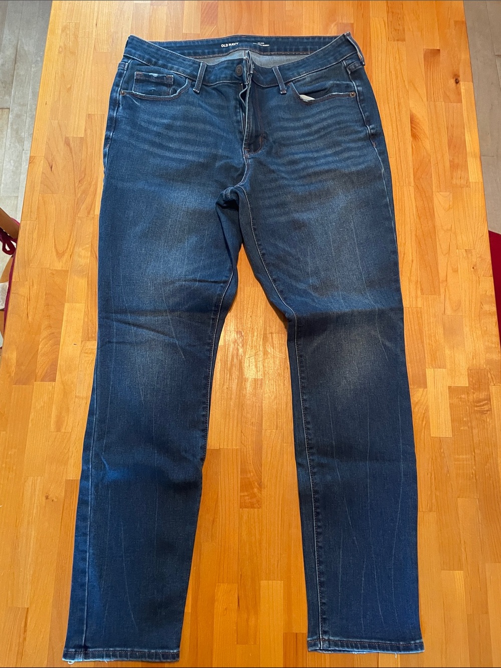 Old Navy Women’s Dark Indigo Skinny Jeans